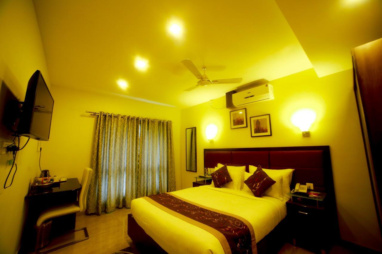 D Breeze Suites Devanahalli Стая снимка