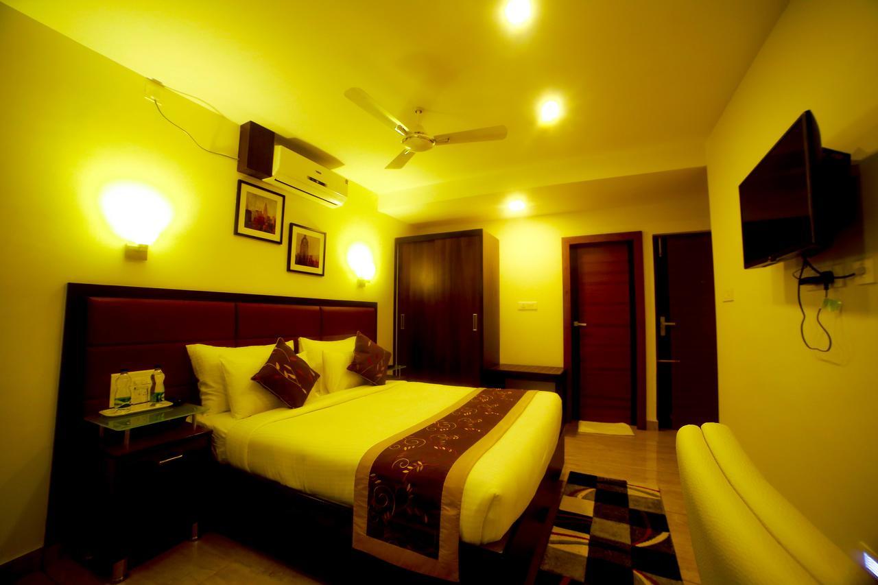 D Breeze Suites Devanahalli Стая снимка