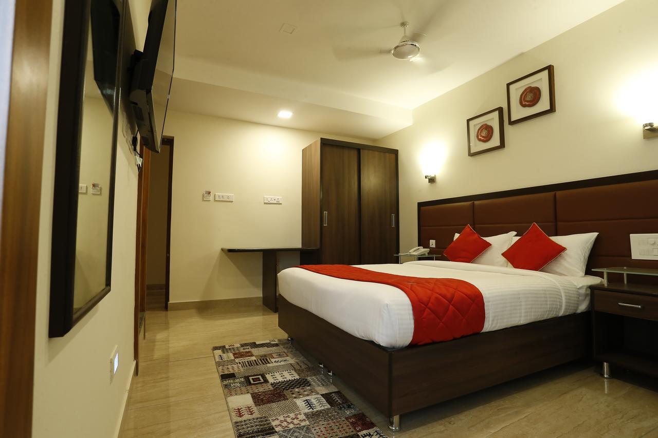D Breeze Suites Devanahalli Екстериор снимка